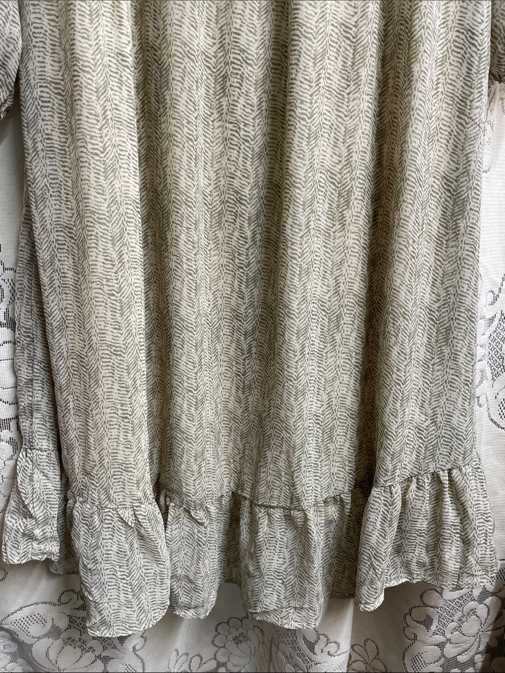 Very J Neutral Printed V-Neck Long Sleeve Midi Dress NWT - Picture 9 of 10